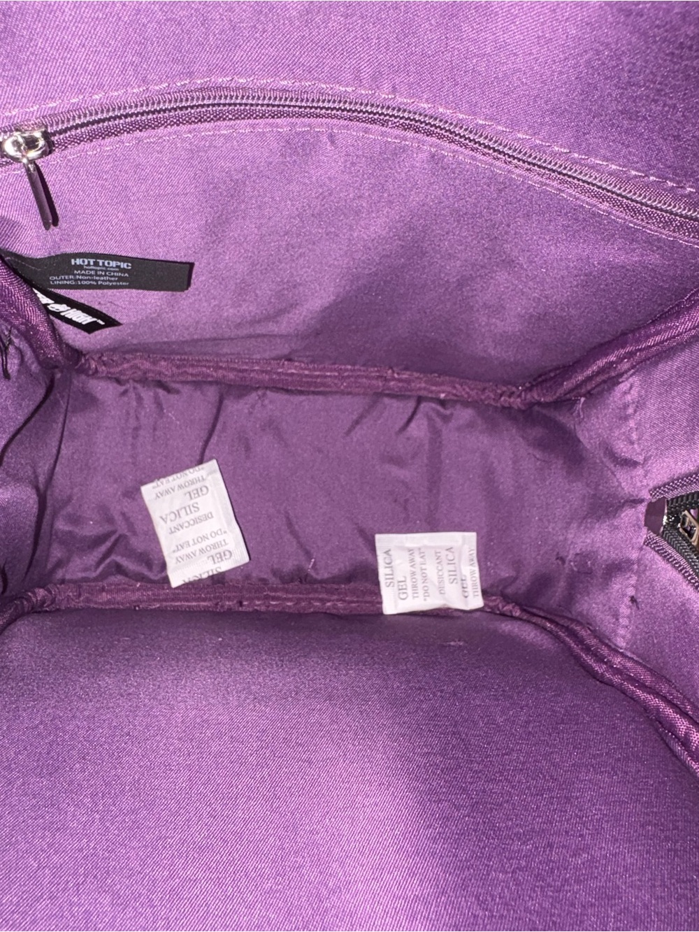 Monster High Draculaura Count Fab Backpack - Picture 8 of 9